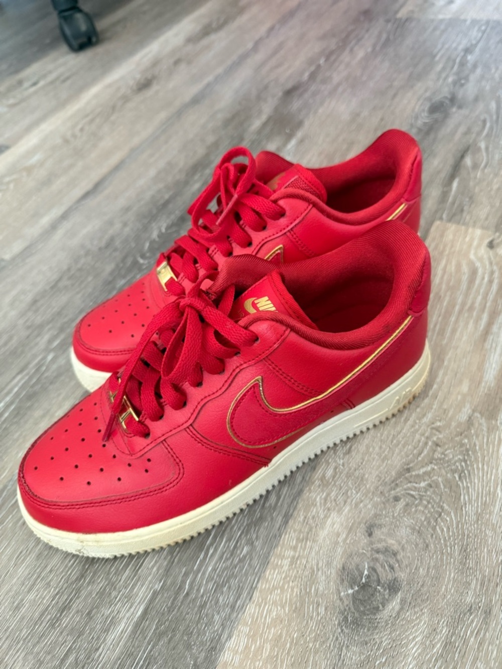 Nike Red Leather Low-Top Sneakers with Gold Accents - Picture 2 of 5